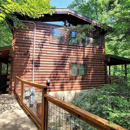 Mountain Joy -Private Treehouse Style Cabin That Sleeps 4-Free Tickets Gatlinburg Exterior foto