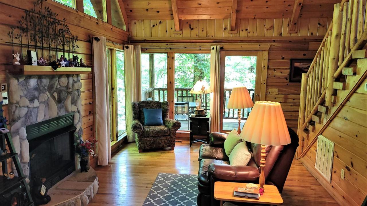 Mountain Joy -Private Treehouse Style Cabin That Sleeps 4-Free Tickets Gatlinburg Exterior foto